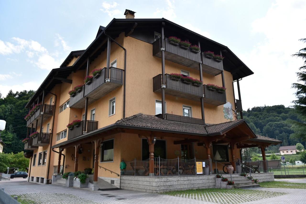Residenza Scoiattolo Apartment Ponte delle Arche Exterior photo