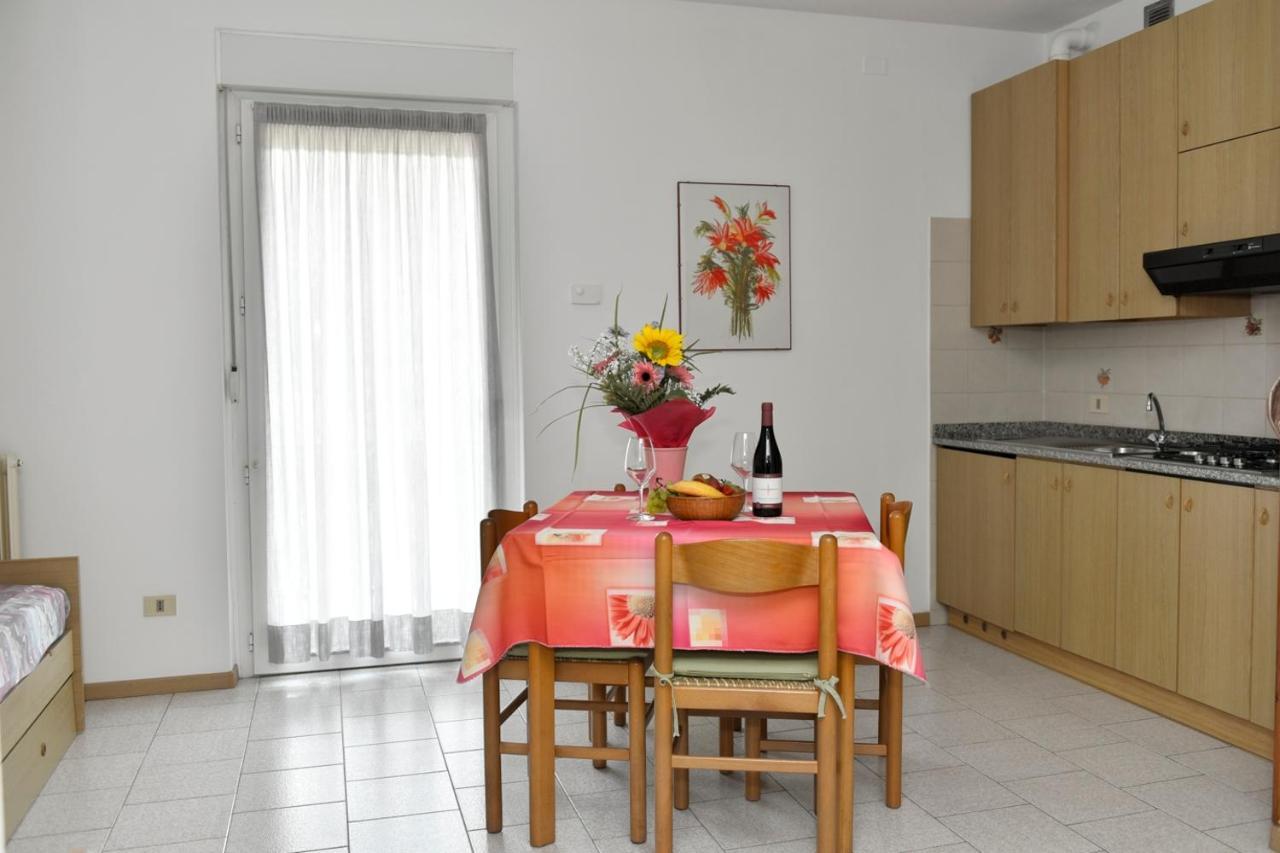 Residenza Scoiattolo Apartment Ponte delle Arche Exterior photo