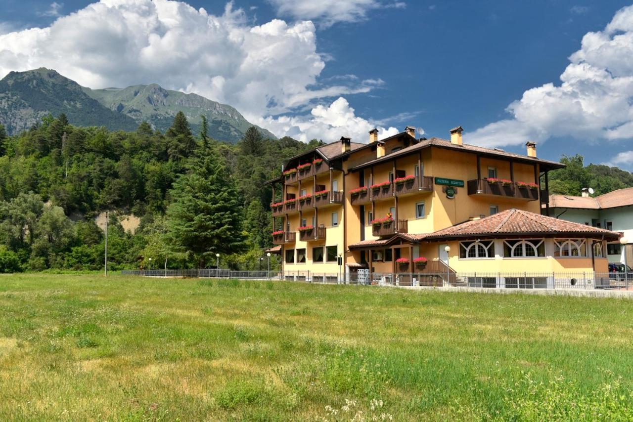 Residenza Scoiattolo Apartment Ponte delle Arche Exterior photo