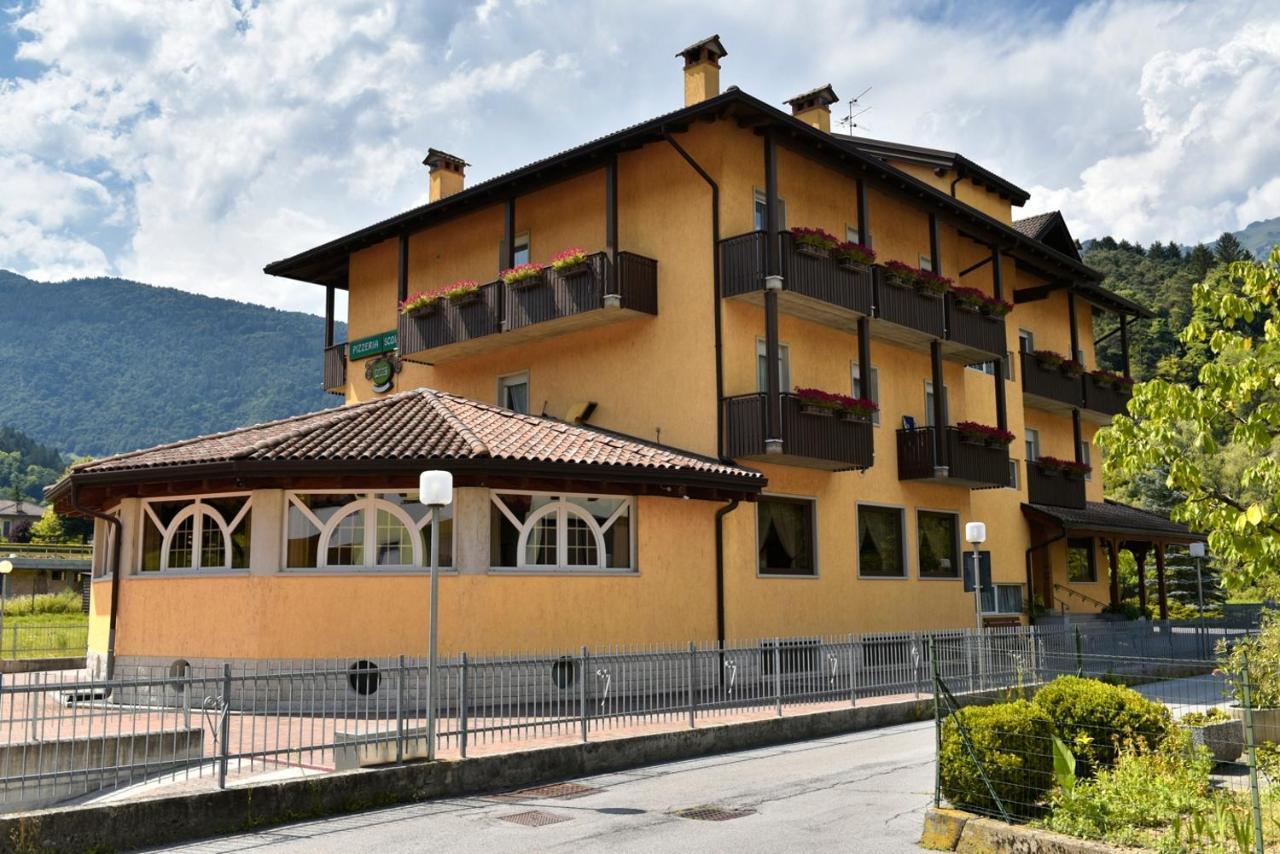 Residenza Scoiattolo Apartment Ponte delle Arche Exterior photo
